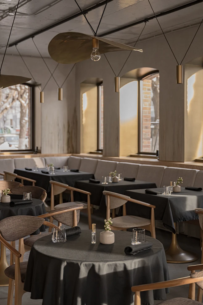 PRSPKT Architects,Ptitsy restaurant,餐厅设计案例,餐厅设计,国外餐厅设计案例,西餐厅设计-花瓣网