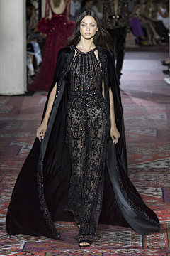 听…采集到 Zuhair Murad