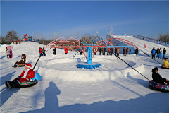 很丧的可怜虫采集到雪地游乐设备