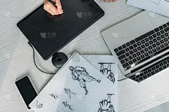 俯视图动画师使用数字平板近草图