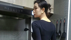 图tutu采集到现代-厨女