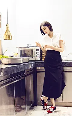 古力娜扎高清性感写真手机壁纸图片