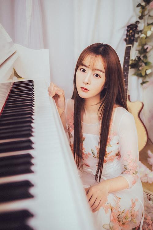 少女与钢琴的故事