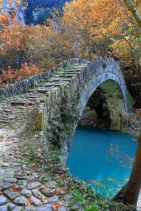 希腊的 Kleidoniavistas桥