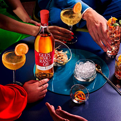 kewpeizhao采集到酒 人物场景图
