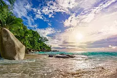 塞舌尔，praslin, paradise beach, anse georgette，阳光明媚的一