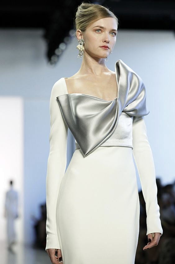 Badgley Mischka fash...