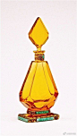 20世纪初精致的香水瓶设计 ​​​​