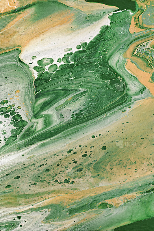 丙烯酸流体艺术。自然的绿色和黄色在画布上...