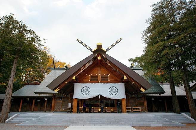 北海道神宫是位于北海道札幌市中央区的一座...