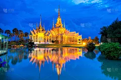 美丽的日落场景的泰国寺庙Wat no Kum或Wat Non Kum在呵叻府泰国