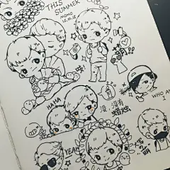 突然翻到这个本子，高三晚修偷偷画画的感觉太值得怀念了，有喜欢的人可以干喜欢的事，大概是高中最值得回忆的时候了((。 ​​​​