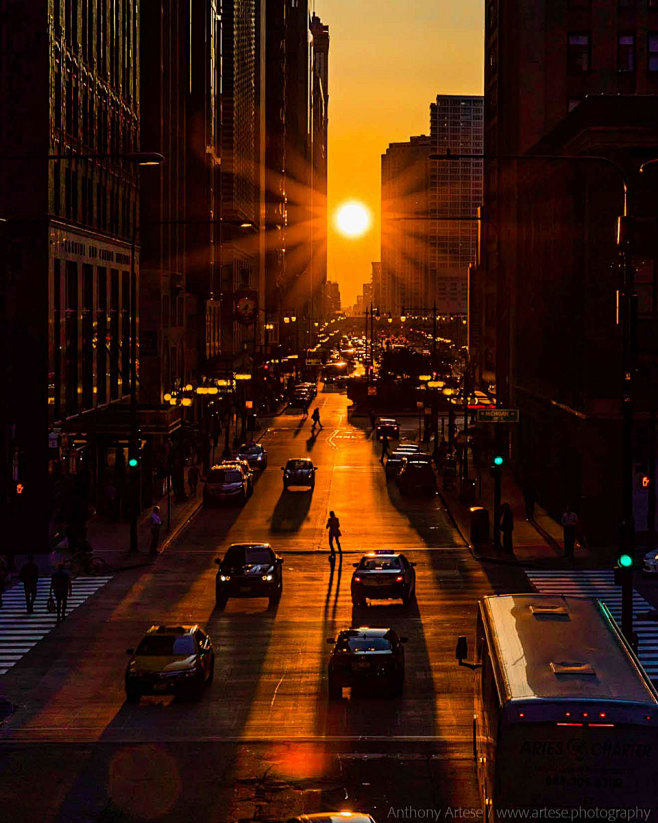 Chicagohenge: Equino...