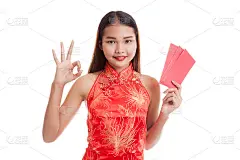 穿着中国旗袍的亚洲女孩穿红色挺好看的
