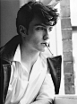 aaron johnson as the nowhere boy