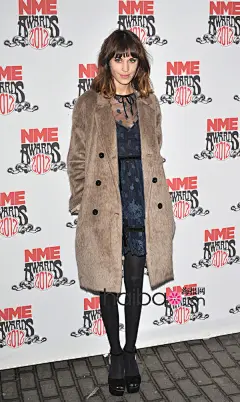 【Alexa Chung】英国It Girl艾里珊·钟(Alexa Chung)过生日啦！翻一翻钟小姐2012年活动照合辑为她庆生！_海报时尚网