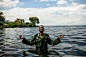 镜头里的2013年 - 纽约时报中文网 国际纵览
刚果基伍湖2013年10月5日一名军队牧师为刚果民主共和国军的成员祈祷。