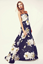 Carolina Herrera Resort 2016  : LOOKBOOKS.com is the Technology behind the Talent. Discover, follow, share. 