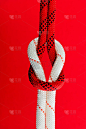 红色背景,缩帆结,安全,有序,绳子,两个物体,运动,对称,背景分离,韧性