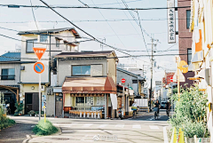 、雨茜采集到街景 店铺 钢笔淡彩素材