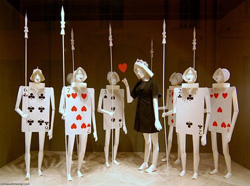 Moschino: 