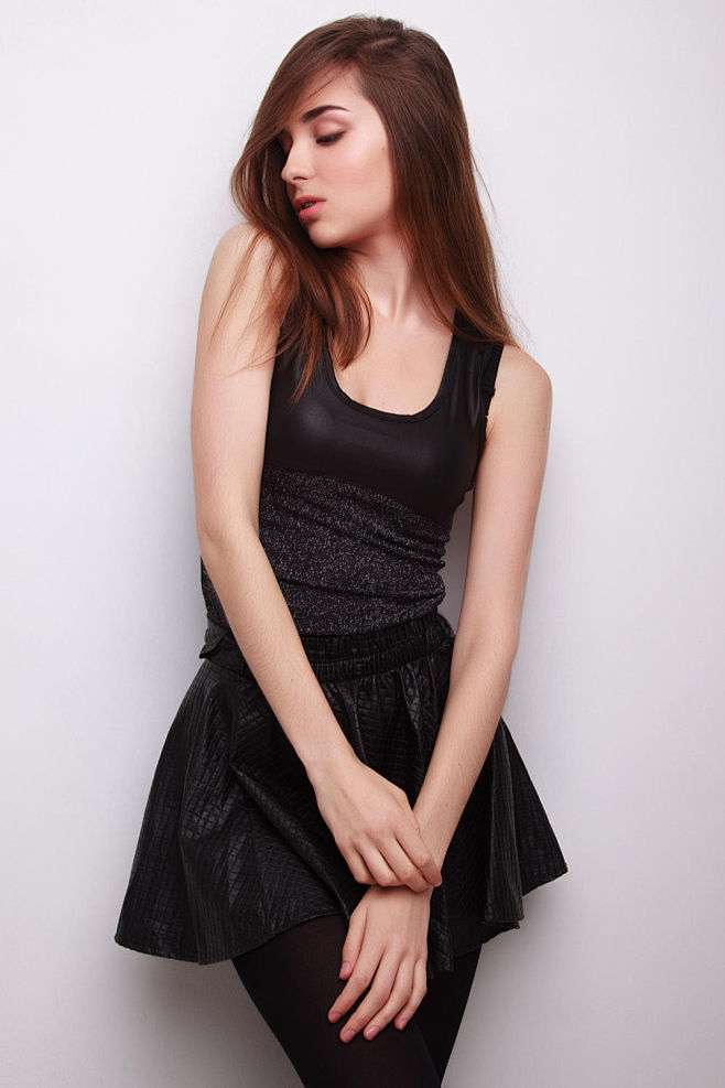 Oksi by Nelya Lukave...