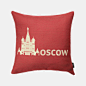 每个城市都有自己的地标性建筑
一起去旅行系列产品就是希望在家也能拥有旅行的心情
莫斯科的这款将用红场的红色作为底色，用棉麻本色体现瓦西里大教堂的轮廓
非常巧妙的利用教堂特有的外形构成英文莫斯科的第一个字母“M”#布积木# #抱枕# #棉麻# #宜家风格# #简约# #旅行# #居家# #莫斯科#