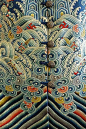 Chinese robe detail: 