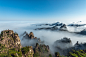 云涌山峦