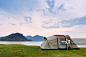 Camping on the ocean coast. Vacation in Norway, Lofoten_创意图片