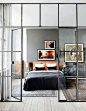 卧室玻璃幕墙
glass wall bedroom | Cool Spaces. | Pinterest
via @Dumomus