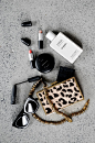 what's in her bag // flat lays