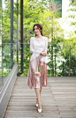 柔美珠光丝滑百褶长裙 : Romantic & Trendy Looks, Styleonme