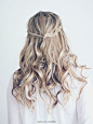 #FD Hairstyle#扎一半留一半的髮型，看起來很隨意，有種慵懶感