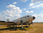 vintage-old-airplane-aircraft-vehicle-airline-aviation-flight-airliner-classic-propeller-bomber-boeing-propeller-plane-air-force-cargo-aircraft-military-aircraft-dc-3-atmosphere-of-earth-narrow-body-aircraft-aircraft-engine-propeller-driven-aircraft-milit