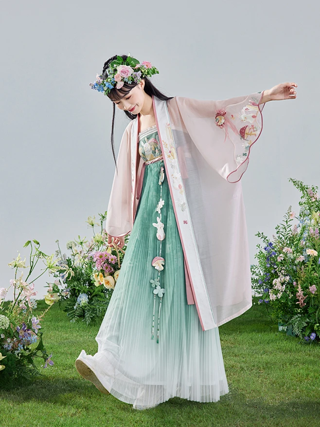 七月夕汉服原创 兔兔蘑力 对襟绣花改良长干寺长衫诃子裙夏款女-淘宝网-花瓣网