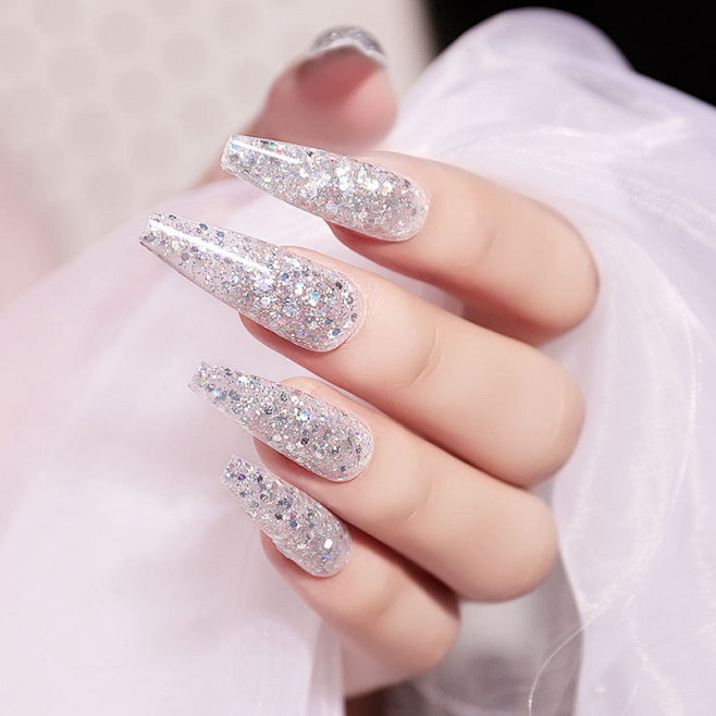 Nail art: 2 thousand...