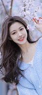 户外 樱花 清纯美女手机壁纸