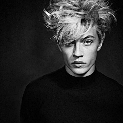 MrCHeNGn采集到Lucky Blue Smith