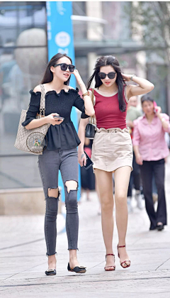 9uuqXTFf采集到美女街拍