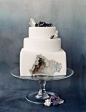 婚礼蛋糕。来自：婚礼时光——关注婚礼的一切，分享最美好的时光。#婚礼蛋糕#