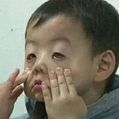 抱住善良可爱表情包_360图片