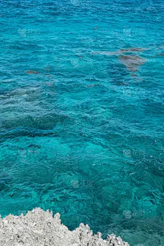 巴哈马阿巴科岛的落基海岸线