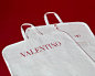 Valentino 重塑包装，打造更可持续的购物