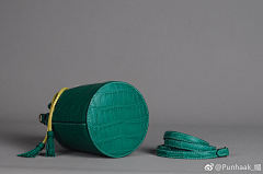 宣咿采集到Leather