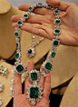 EMERALD EMPIRE / Jewels from the Collection of Elizabeth Taylor