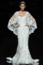 西班牙奢侈婚纱品牌 Pronovias春夏婚纱，轻盈蕾丝&璀璨装饰演绎极致纯白优雅。
