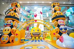 emoji表情包超大型主题展“奇乐境”
emoji表情包柱子包装/门头美陈