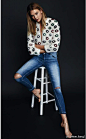 #Magazine# Elle Spain December 2016 : Karlie Kloss by Derek Kettela | 西班牙版ELLE十二月号封面，由超模Karlie Kloss演绎。简约又富有张力的表达！