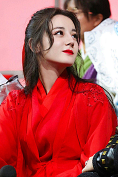 迪丽热巴-花瓣网|陪你做生活的设计师 | 热巴♬ ♬